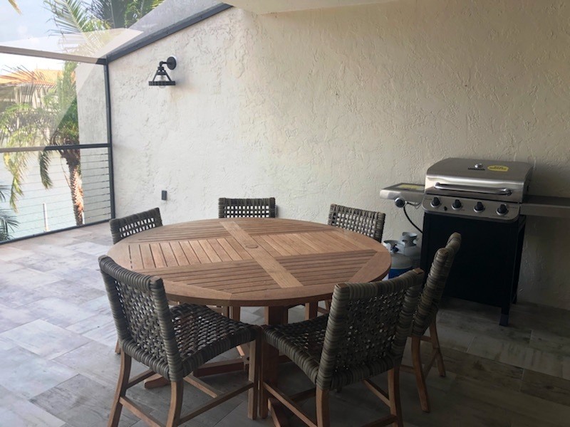 Exterior Dining and Grill